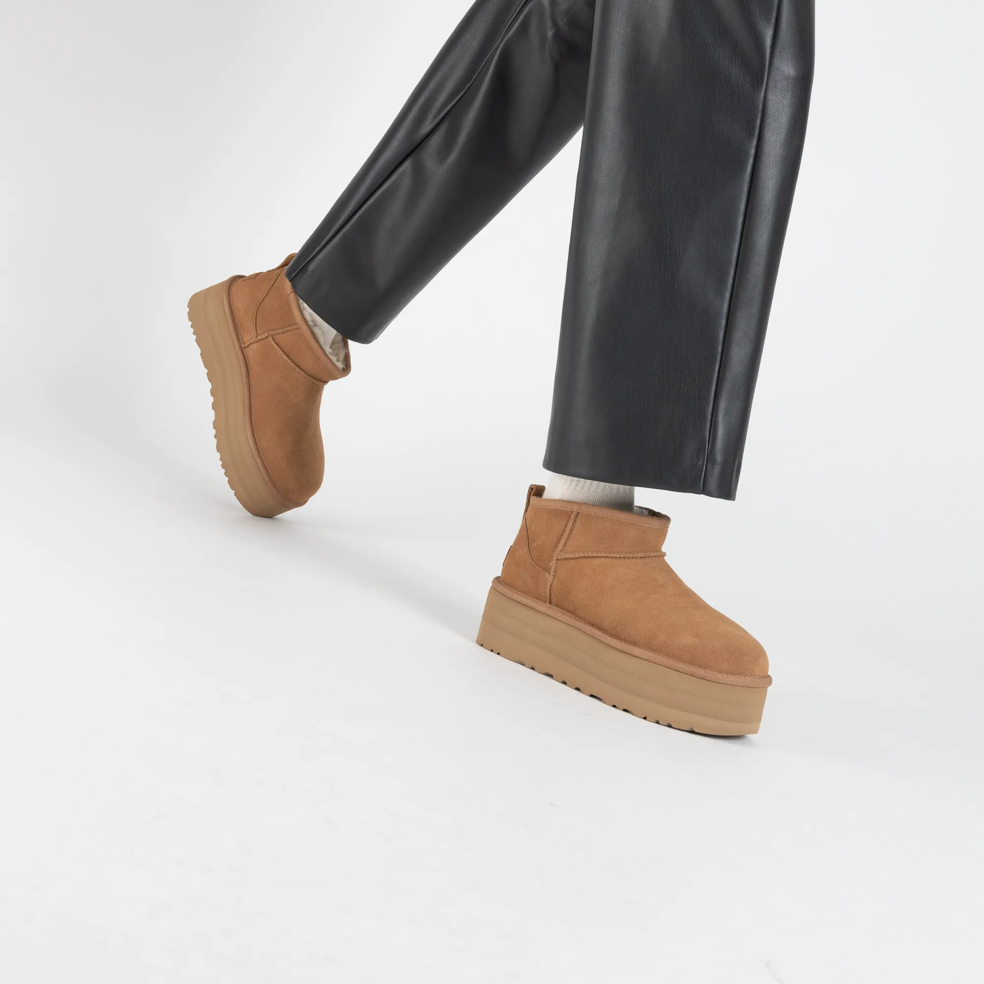 UGG classic ultra mini platform